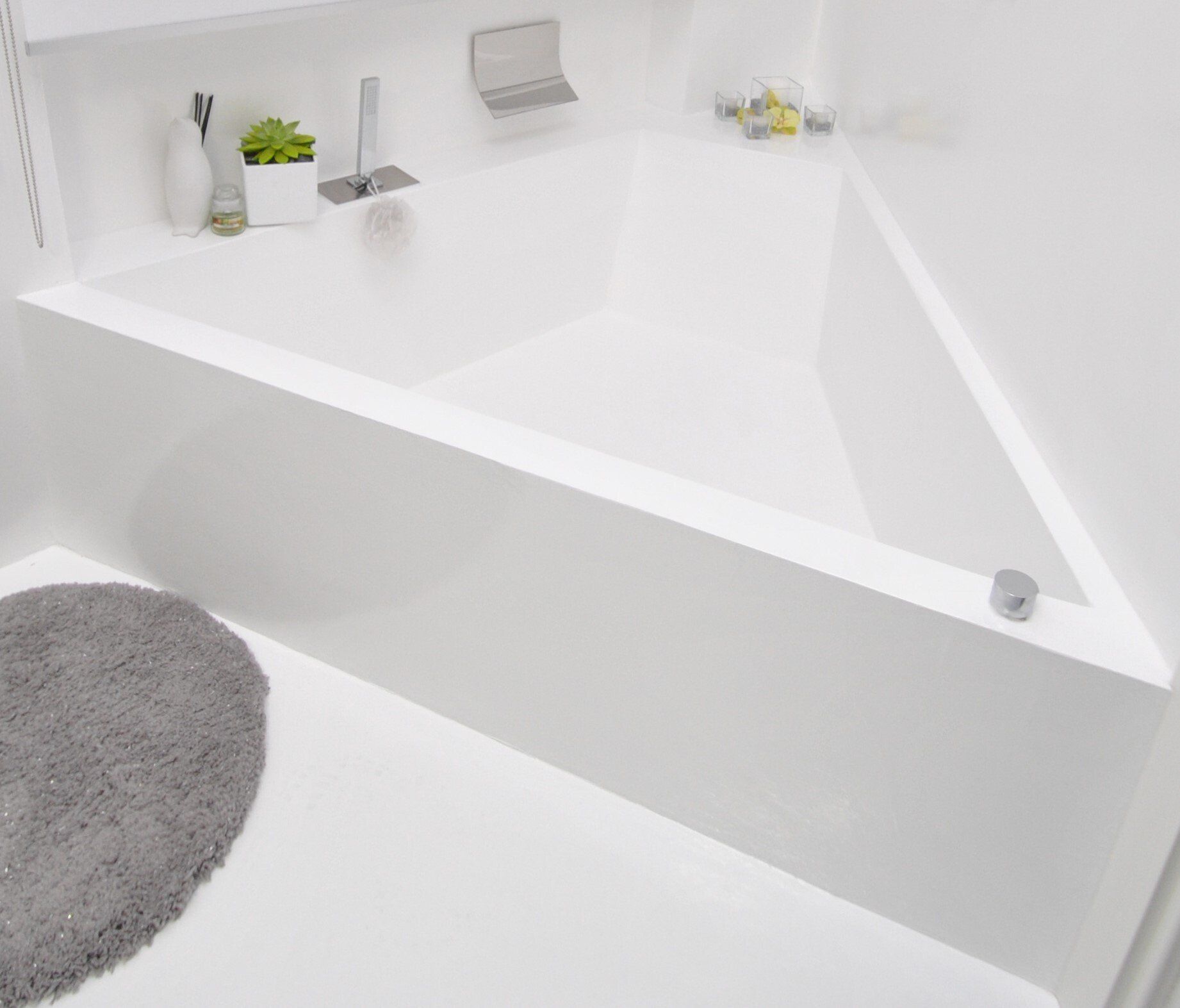 Vasca da bagno triangolare