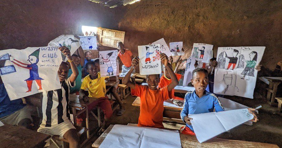 Ethiopian kids drawing