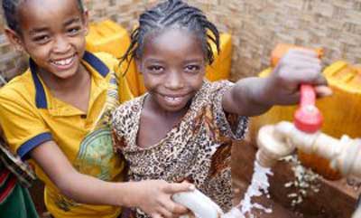 Ethiopian kids with safe drinking water