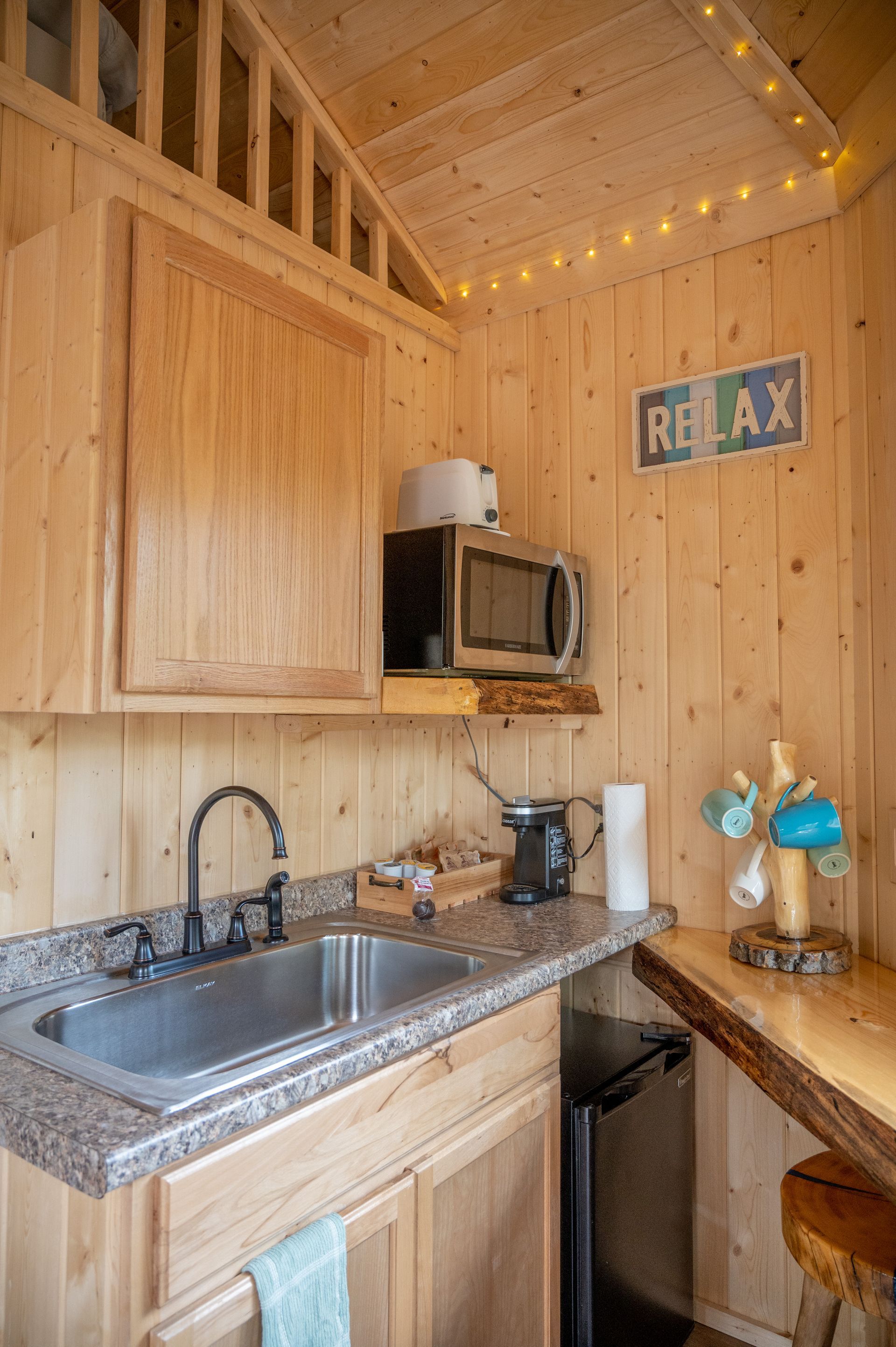 Main lodge and grounds at Log Cabin Wilderness Lodge