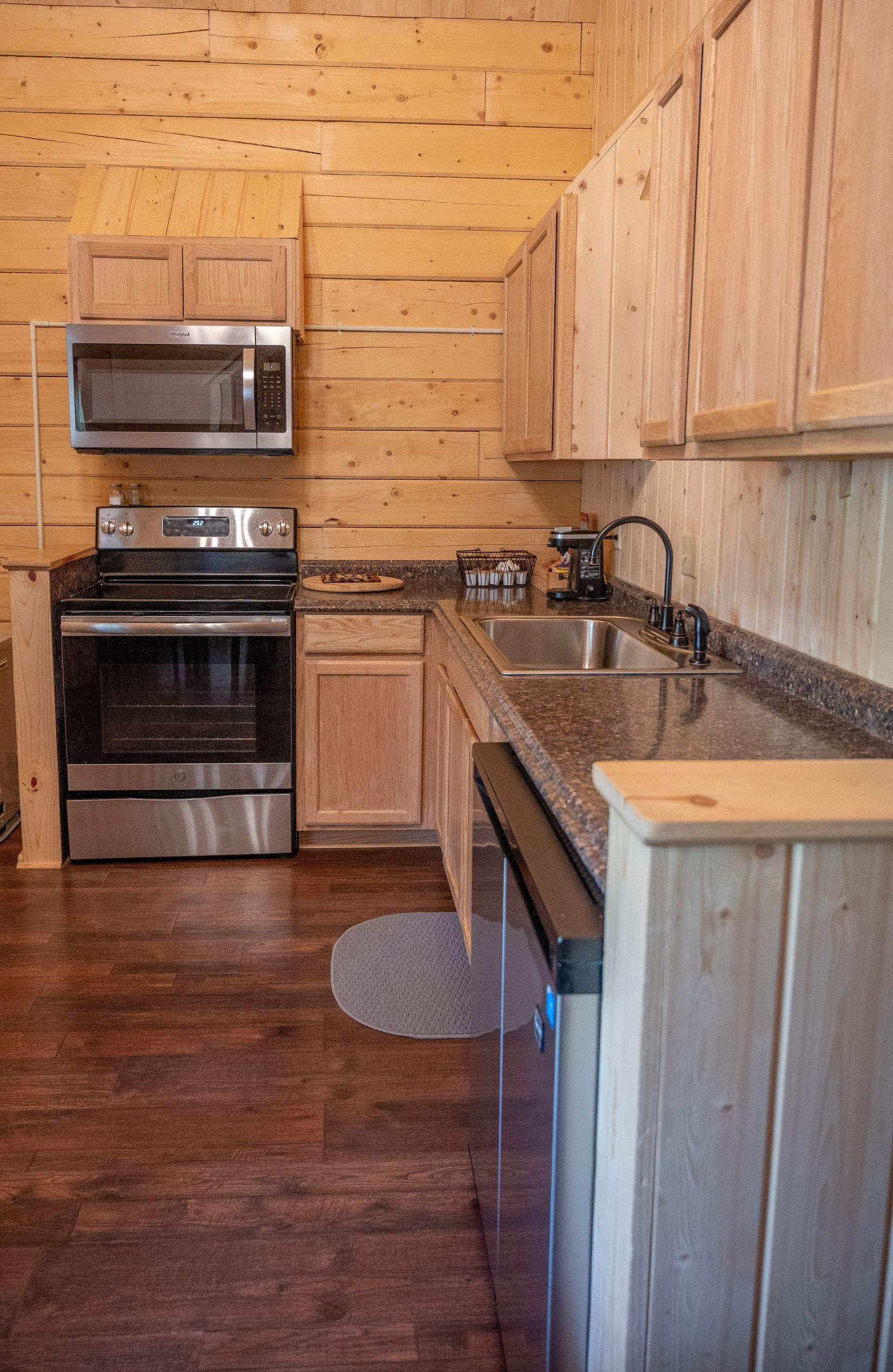 View the northern lights, aurora borealis, in dark skies at the Wilderess Lodge. 