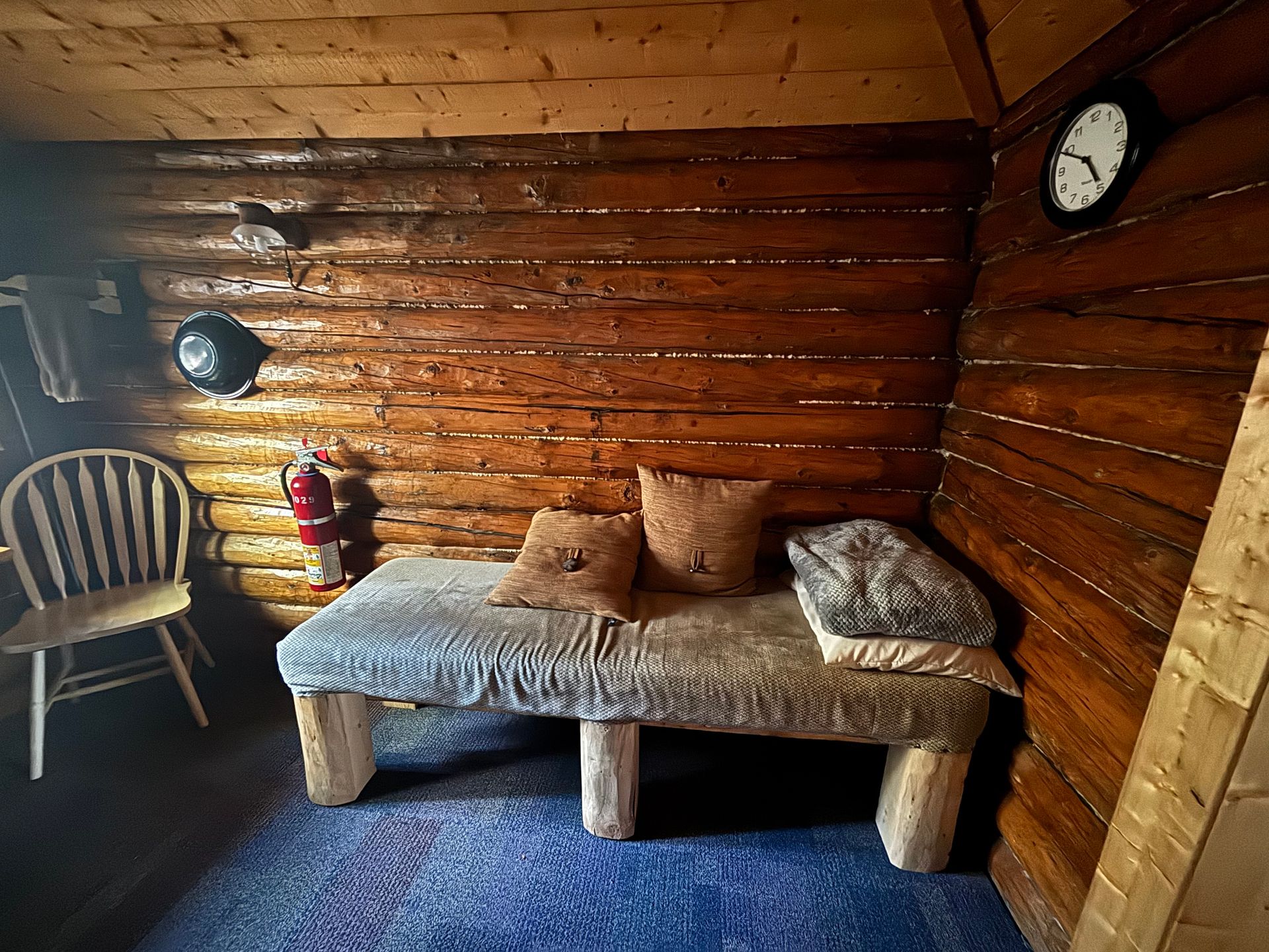 Grub Steak cabin daybed