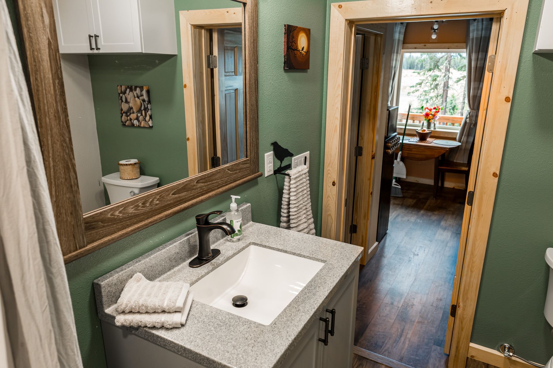 View the northern lights, aurora borealis, in dark skies at the Wilderess Lodge.