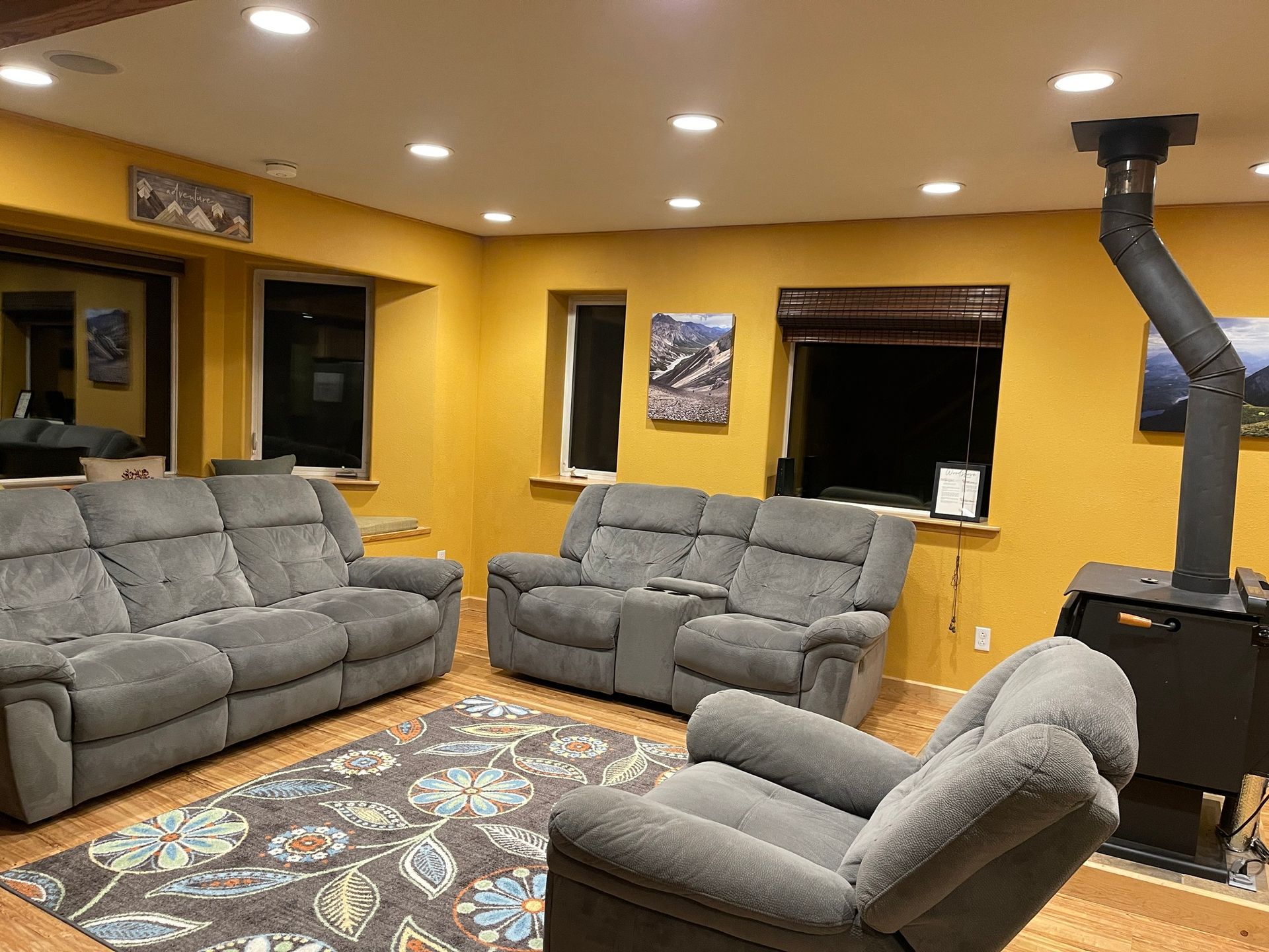 Grub Steak cabin daybed