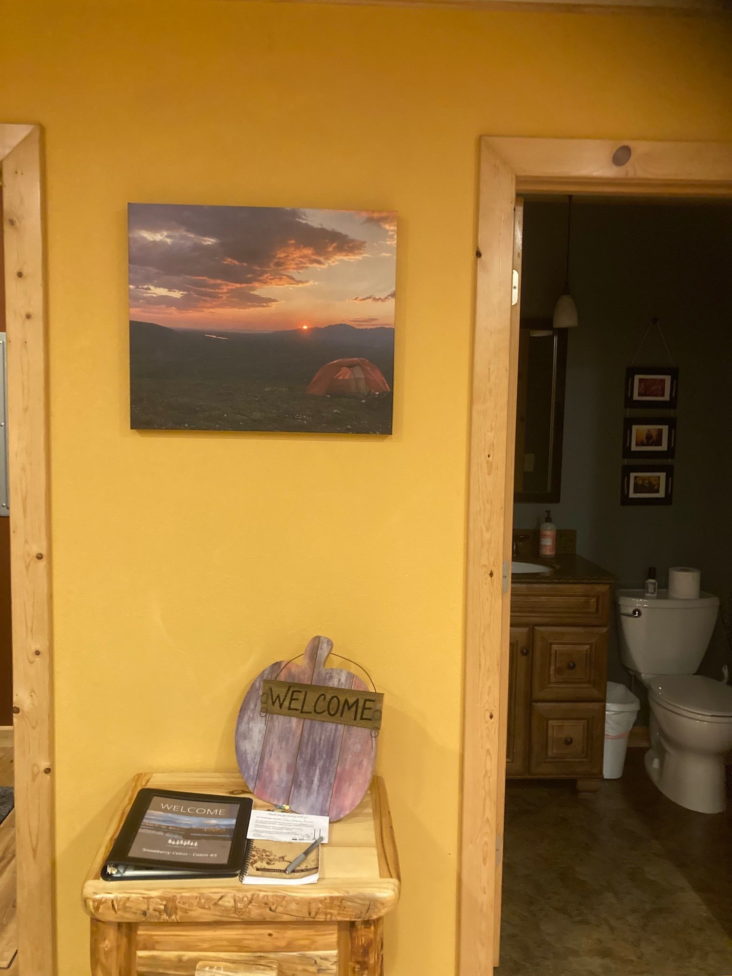 Great room and wildlife mounts at the main lodge. 