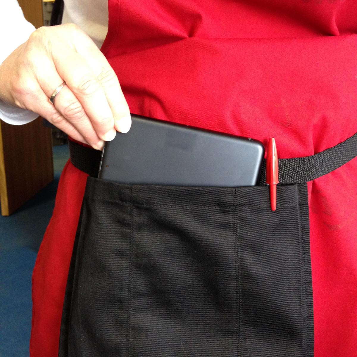 Tablet, payment terminal apron