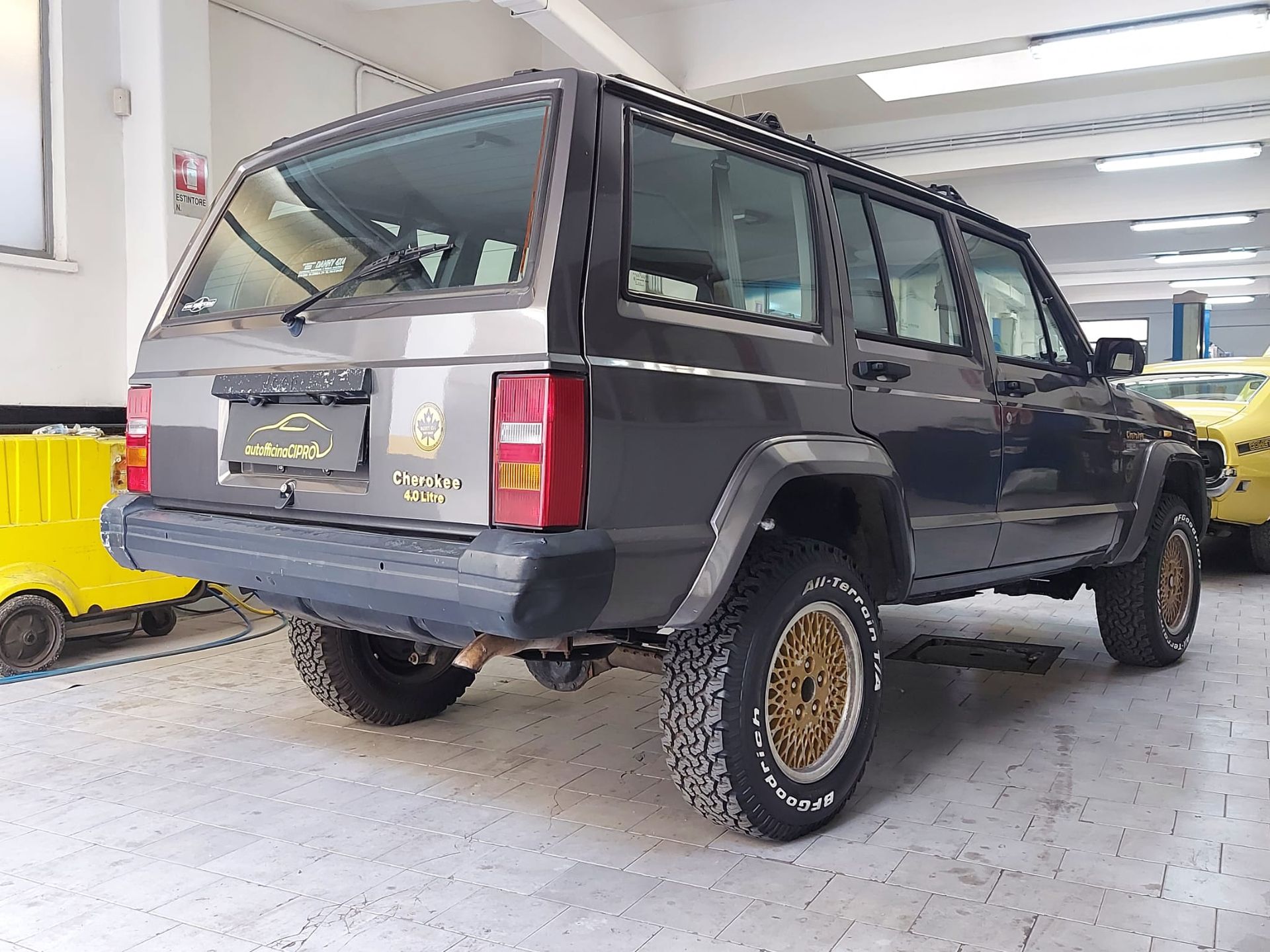 riparazione carrozzeria auto