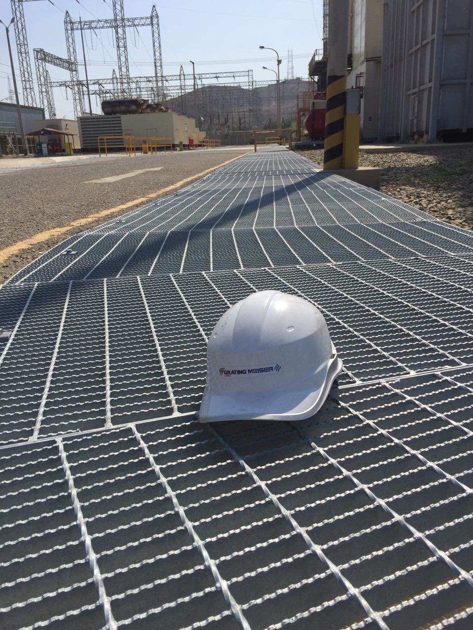 REPERMETAL SA - Láminas Perforadas, Malla Inox, Pisos Grating y Planchas Expandidas.