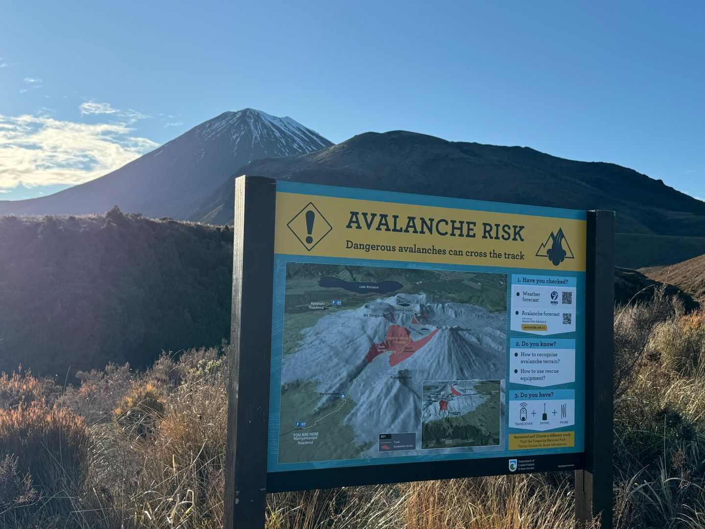 A warning sign on the Tongariro Alpine Crossing