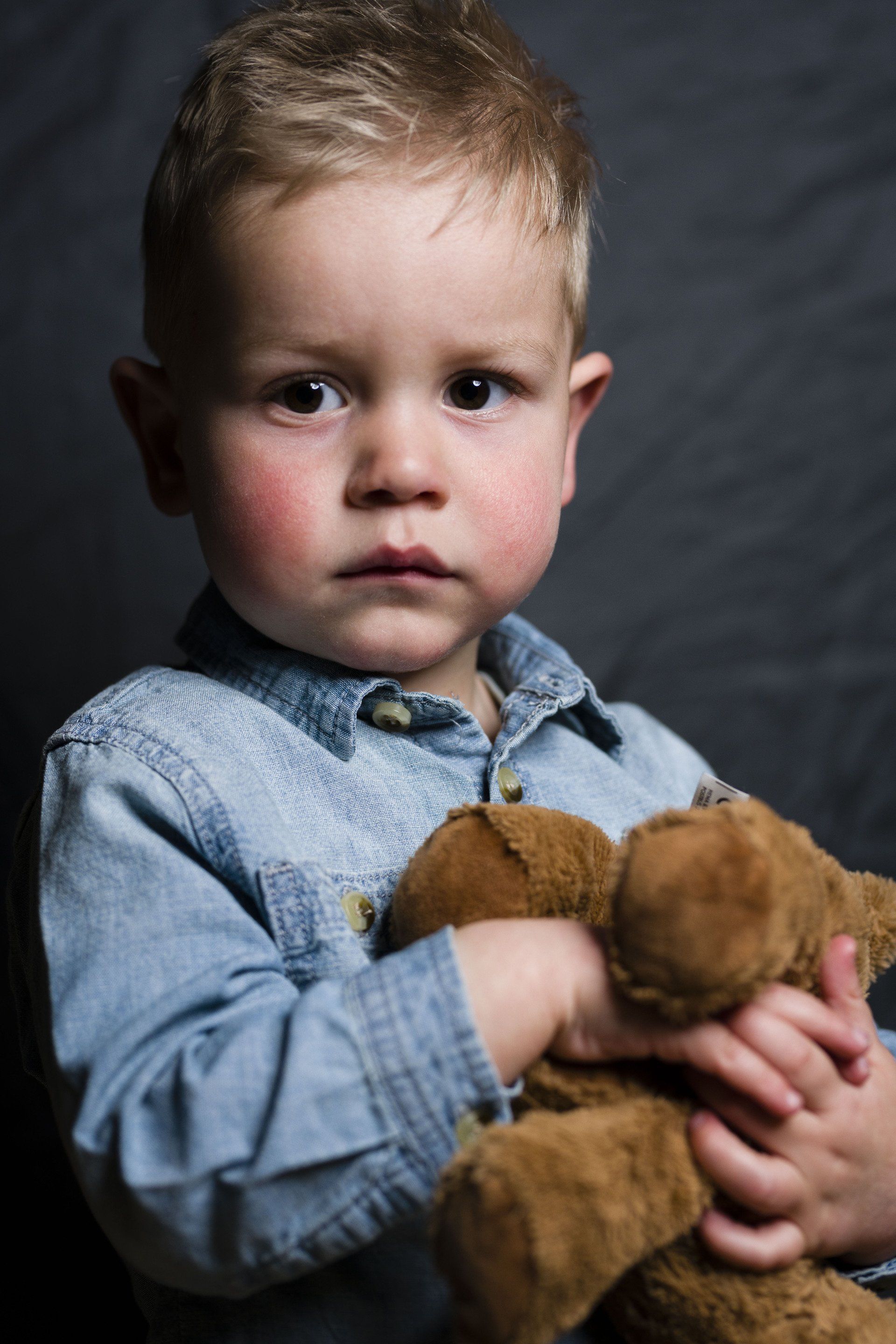 Foto van Daan, genomen in onze fotostudio