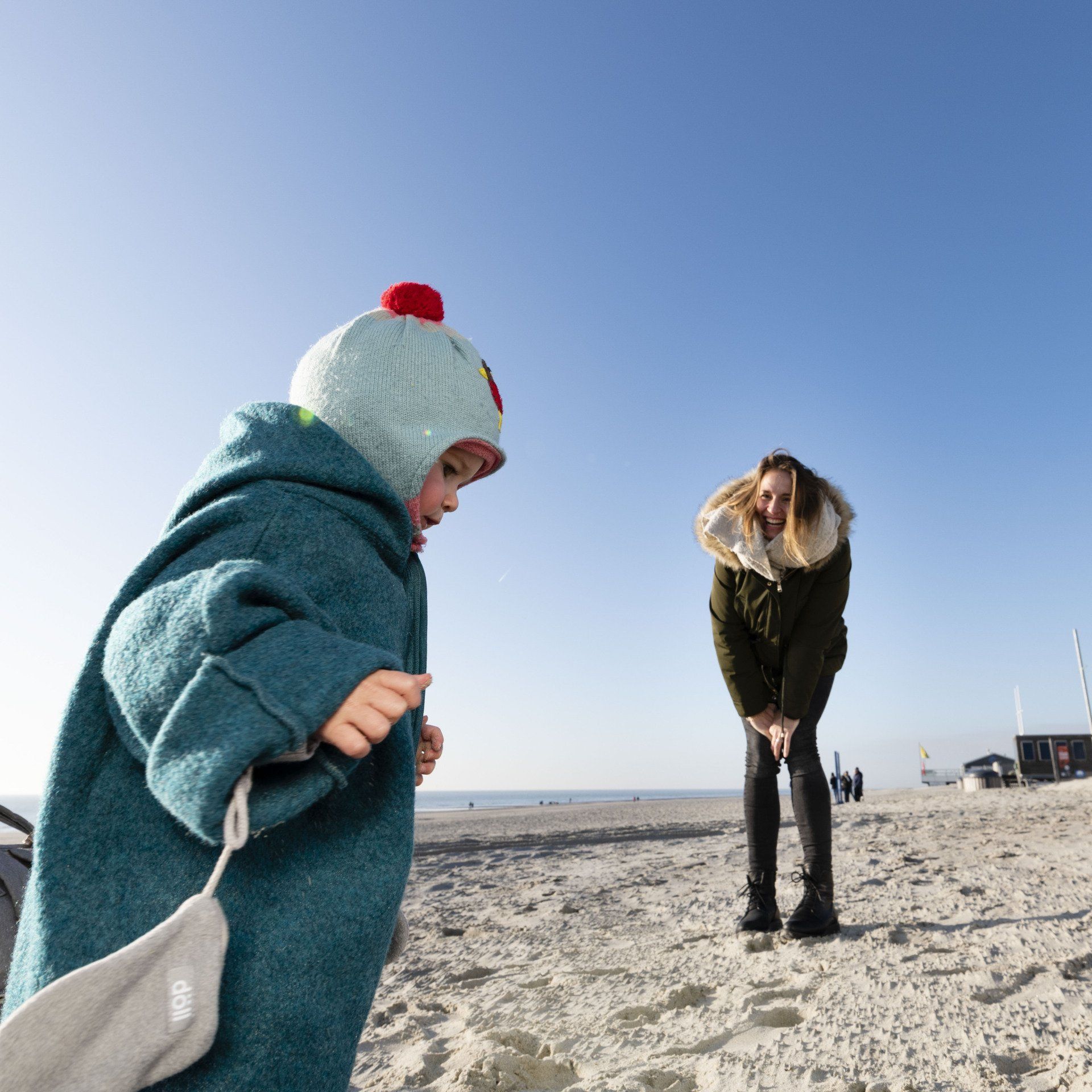 Moeder en kid tijdens RoadTrip Zeeland