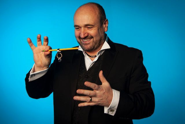 Paul Roberts Magician performing amazing stage magic