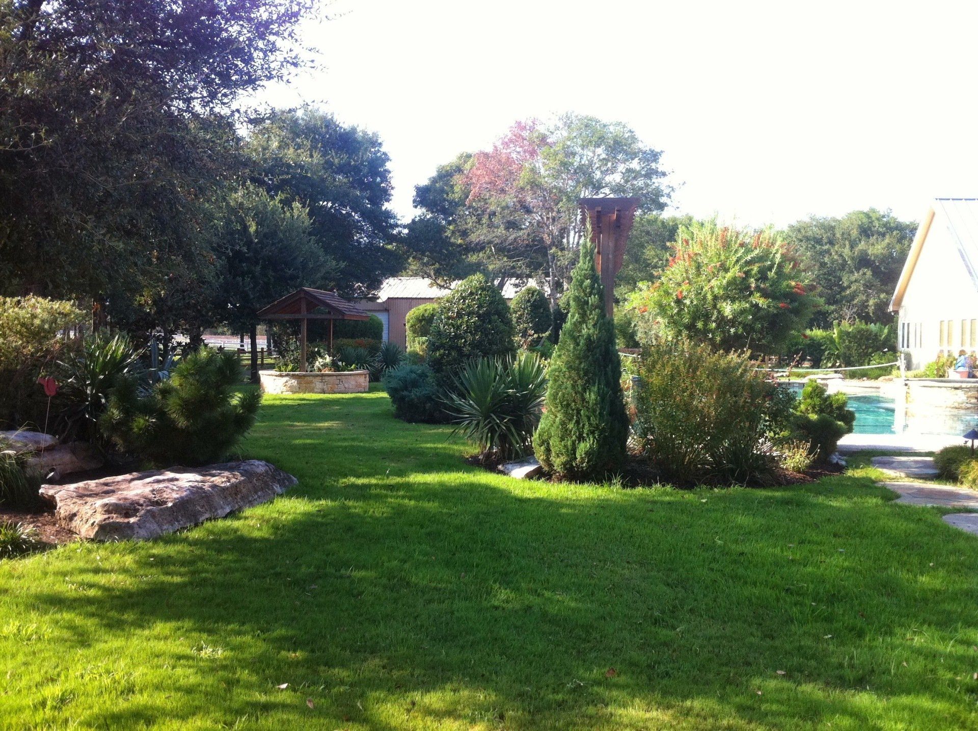 Professional Landscaping Services in Pinehurst, Texas