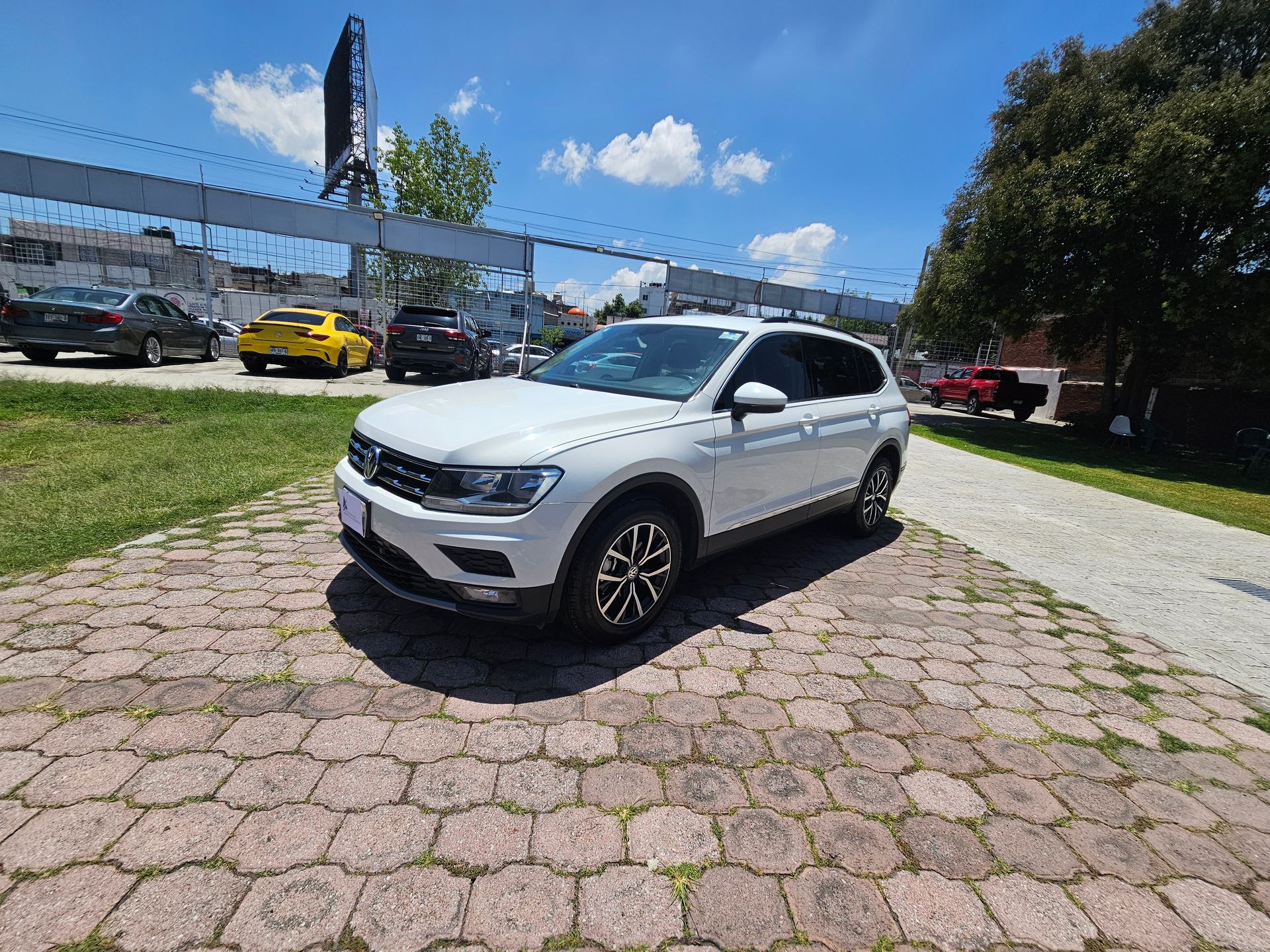 Volkswagen Tiguan Comfortline 7 pasajeros 2018