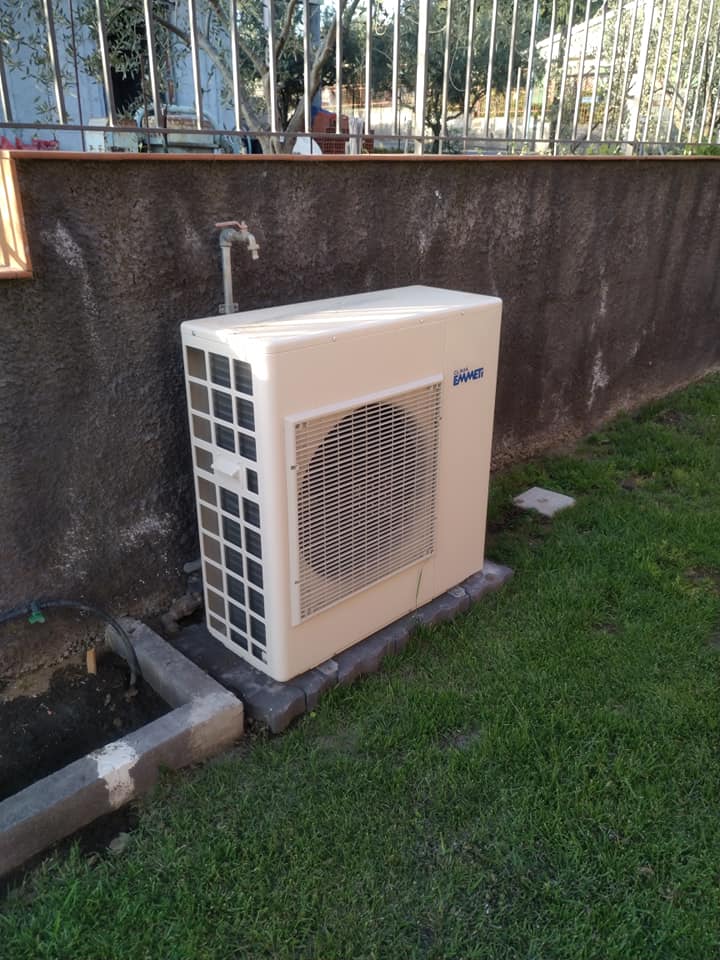 unità esterna condizionatore