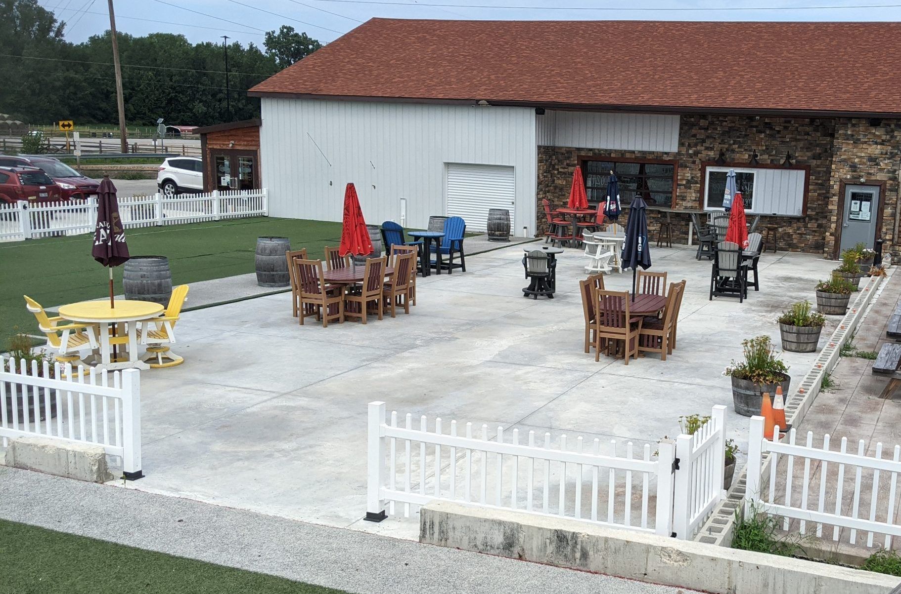 log cabin tavern outdoor patio and dining