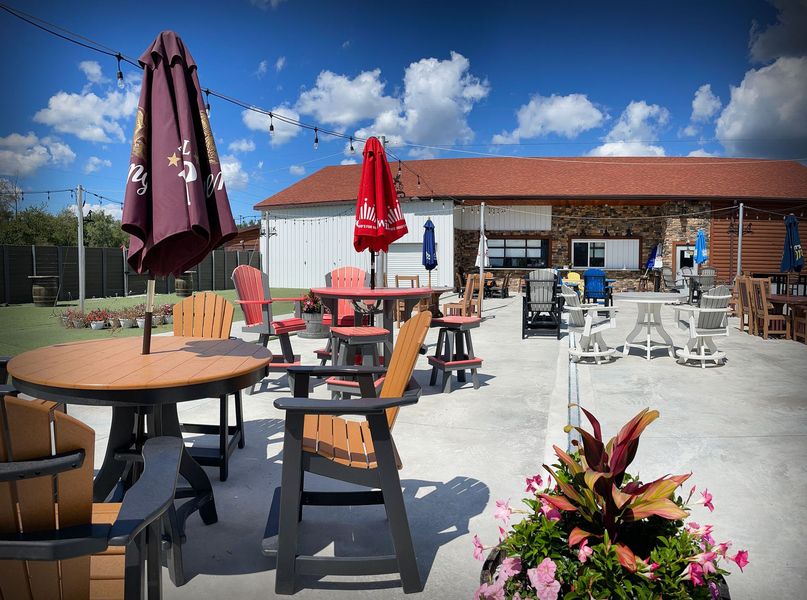 local restaurant and bar ohio