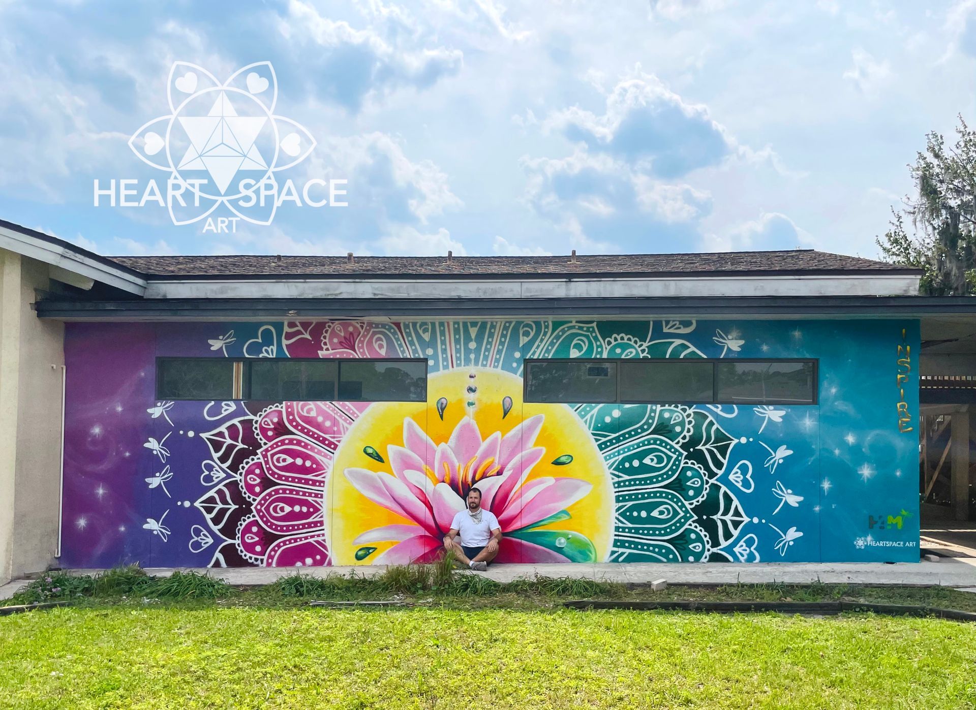 murals in florida. flower mural. floral mural. street art. mural art. public art. geometric mural.