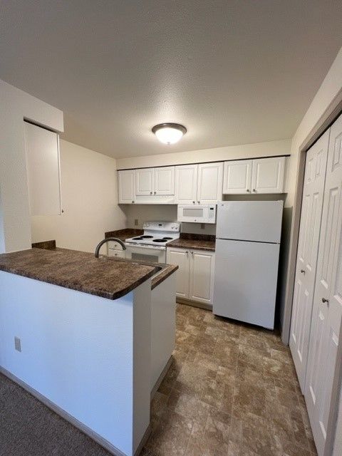 Breckenridge Apartments