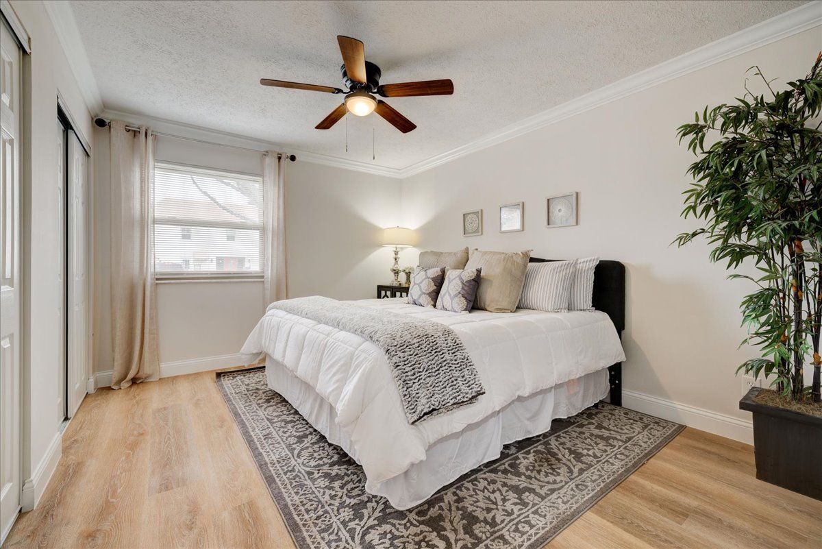 1 BED 1 BATH PLATINUM with W/D