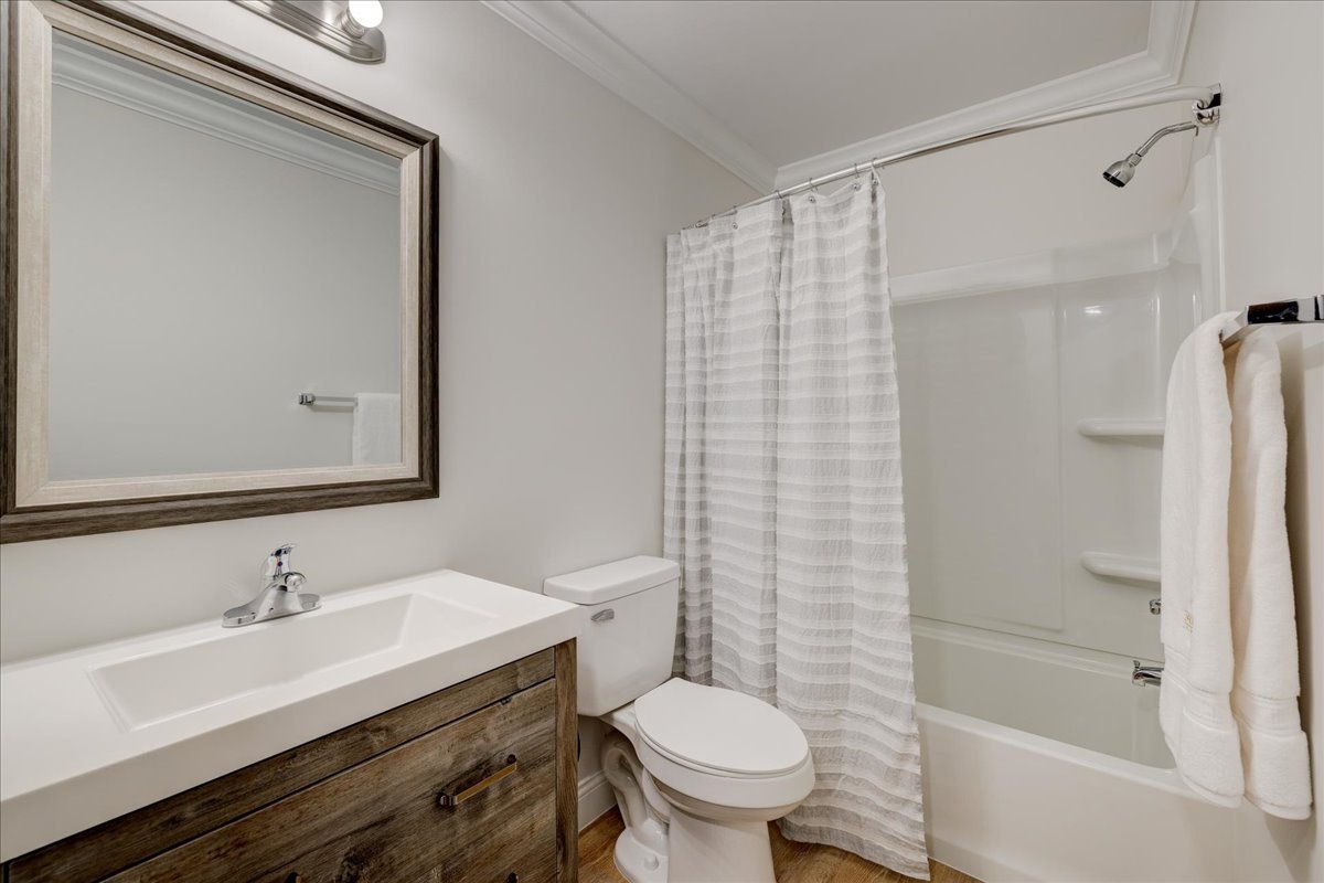 1 BED 1 BATH PLATINUM with W/D