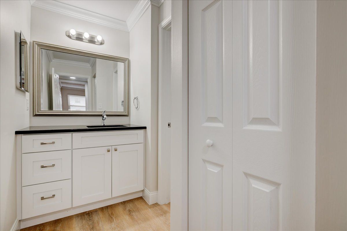 2 BED 1 BATH PLATINUM with W/D