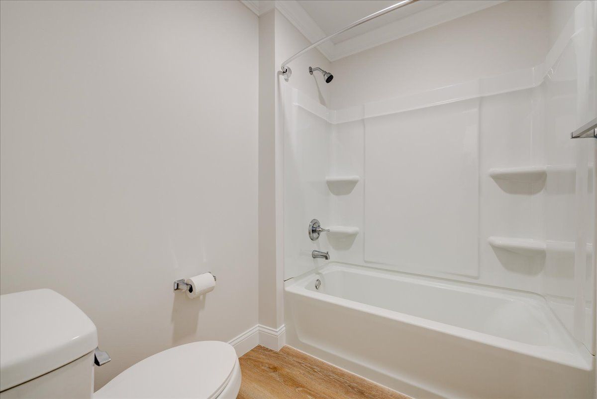 2 BED 1 BATH PLATINUM with W/D