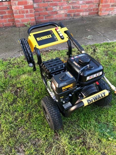 pressure washer used for bin cleaning