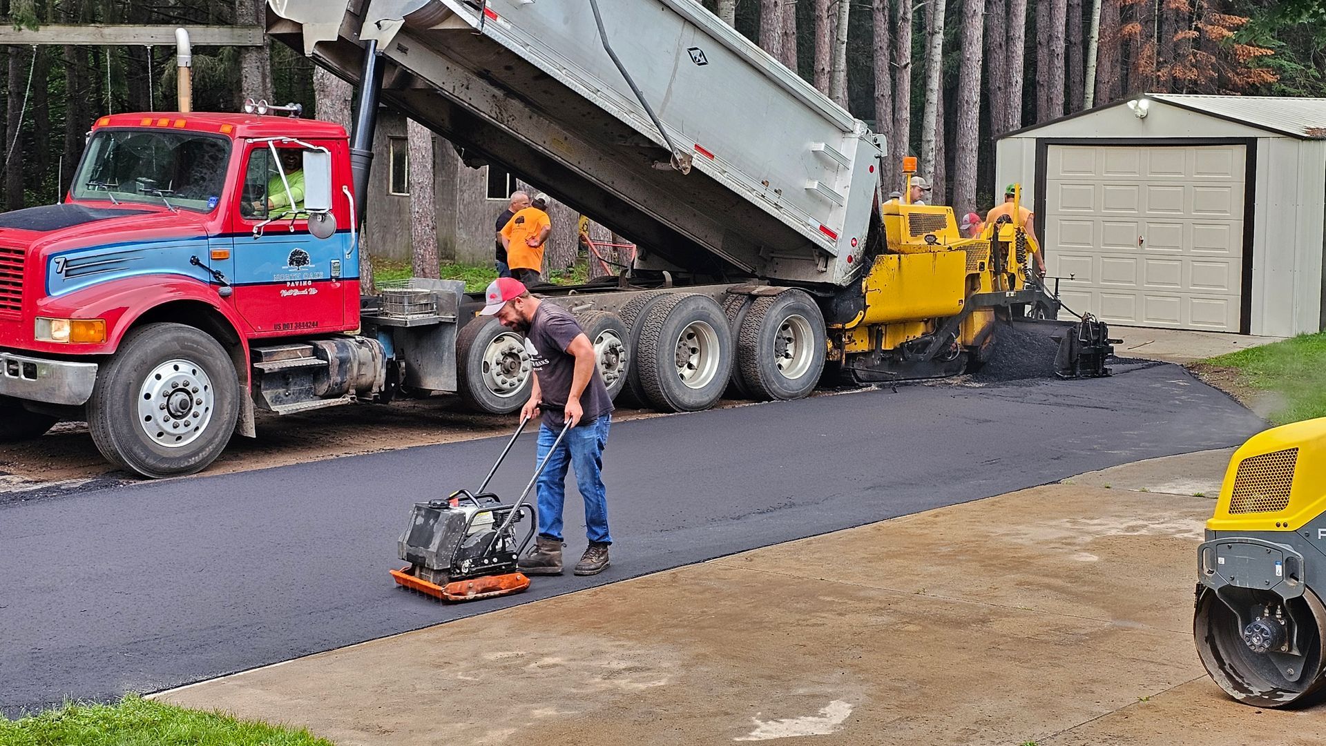 Double Garage — North Branch, MN — North Oaks Paving LLC