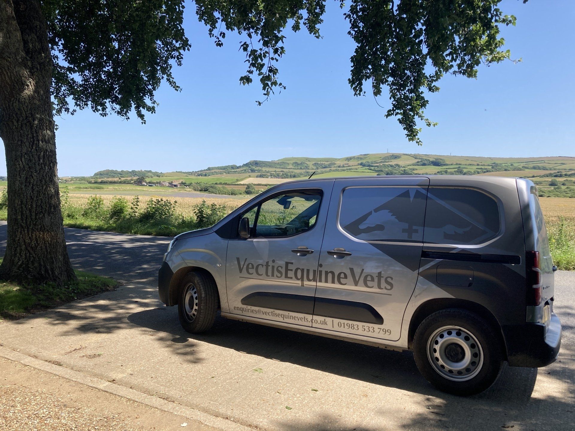 Vectis Equine Vets vehicle