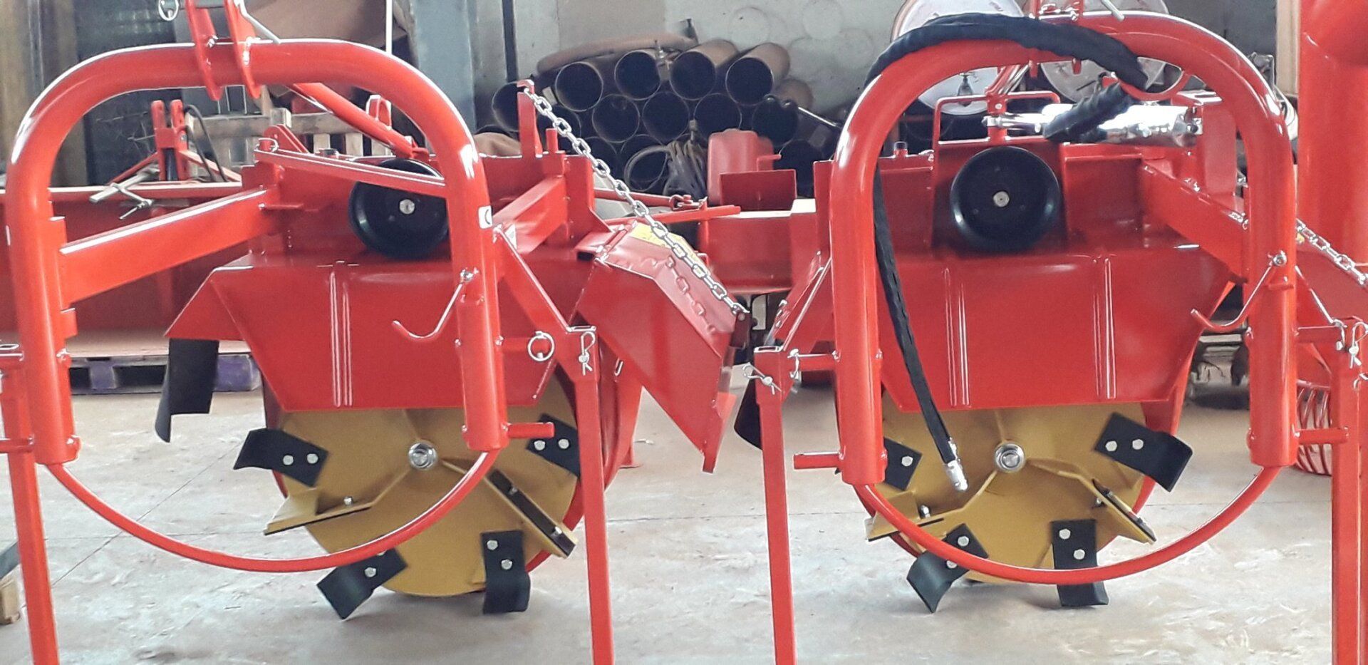 REALIZZAZIONI DI CARPENTERIA MEDIO-PESANTE