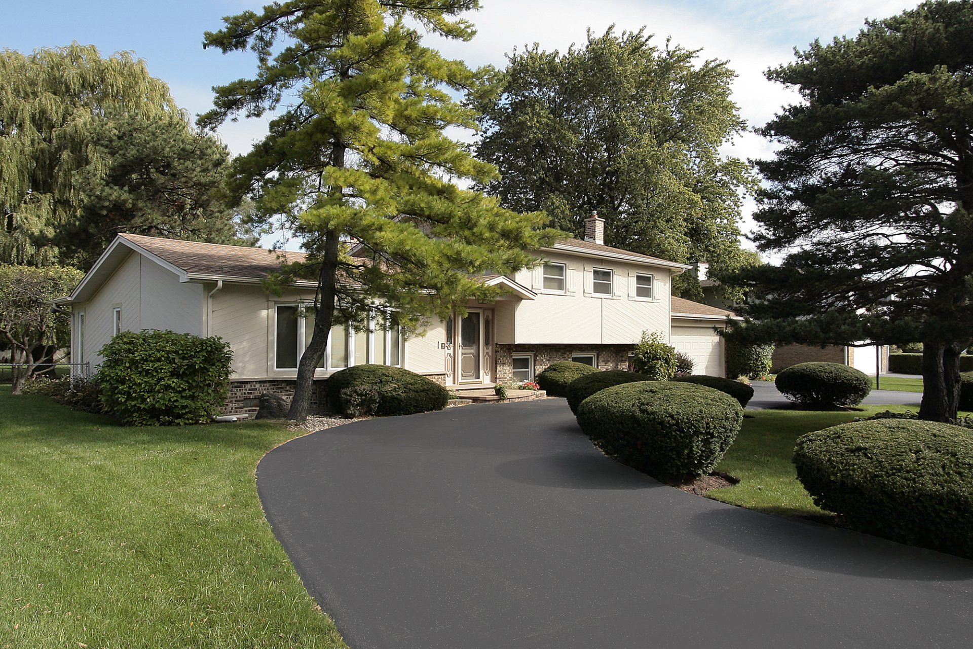Paving Contractor in Canton, OH | Sharp Line Paving & Seal Coating, LLC