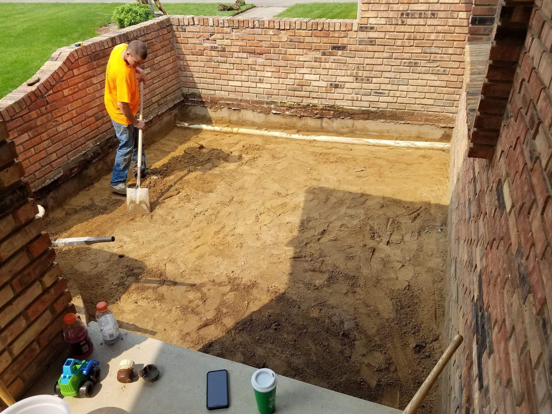 General Labor and Construction