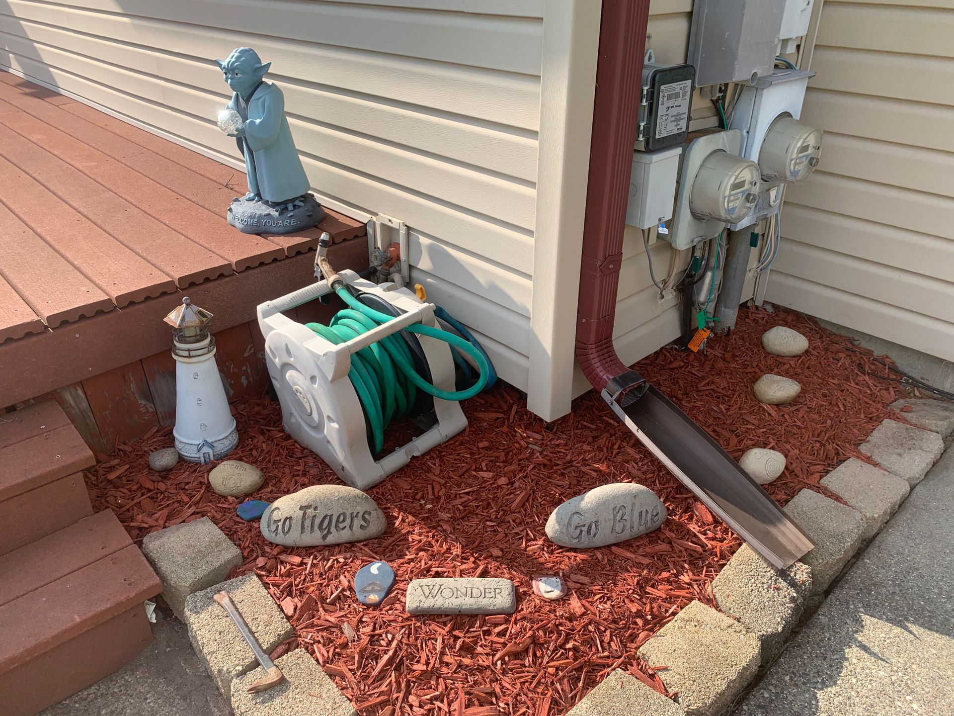 Mulch and Rock Installation