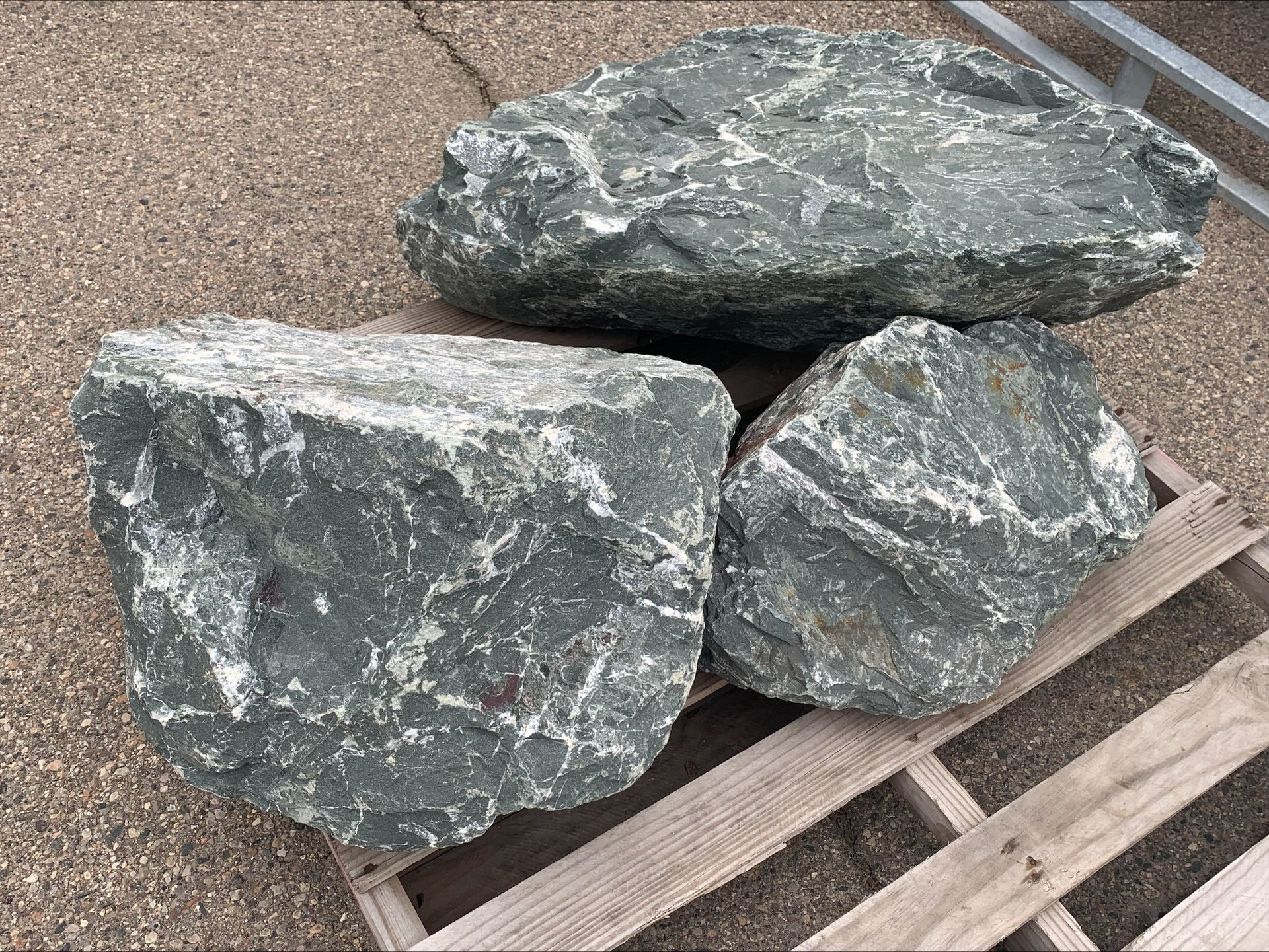 Mulch and Rock Installation