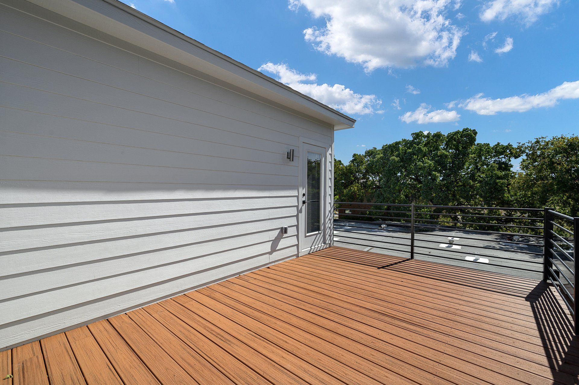 800 SOUTH WELCH GALLERY