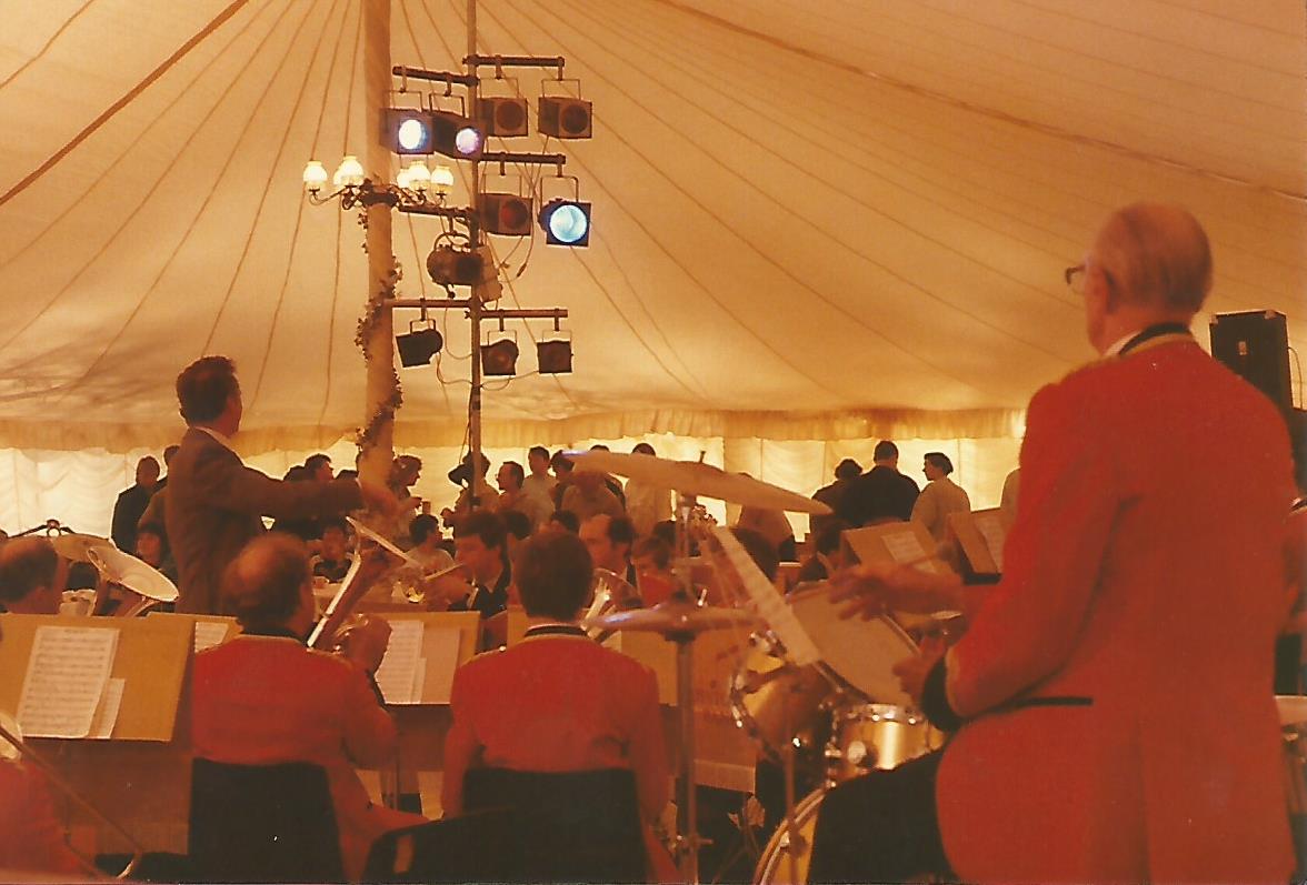 stage lighting for a jazz band in a marquee.