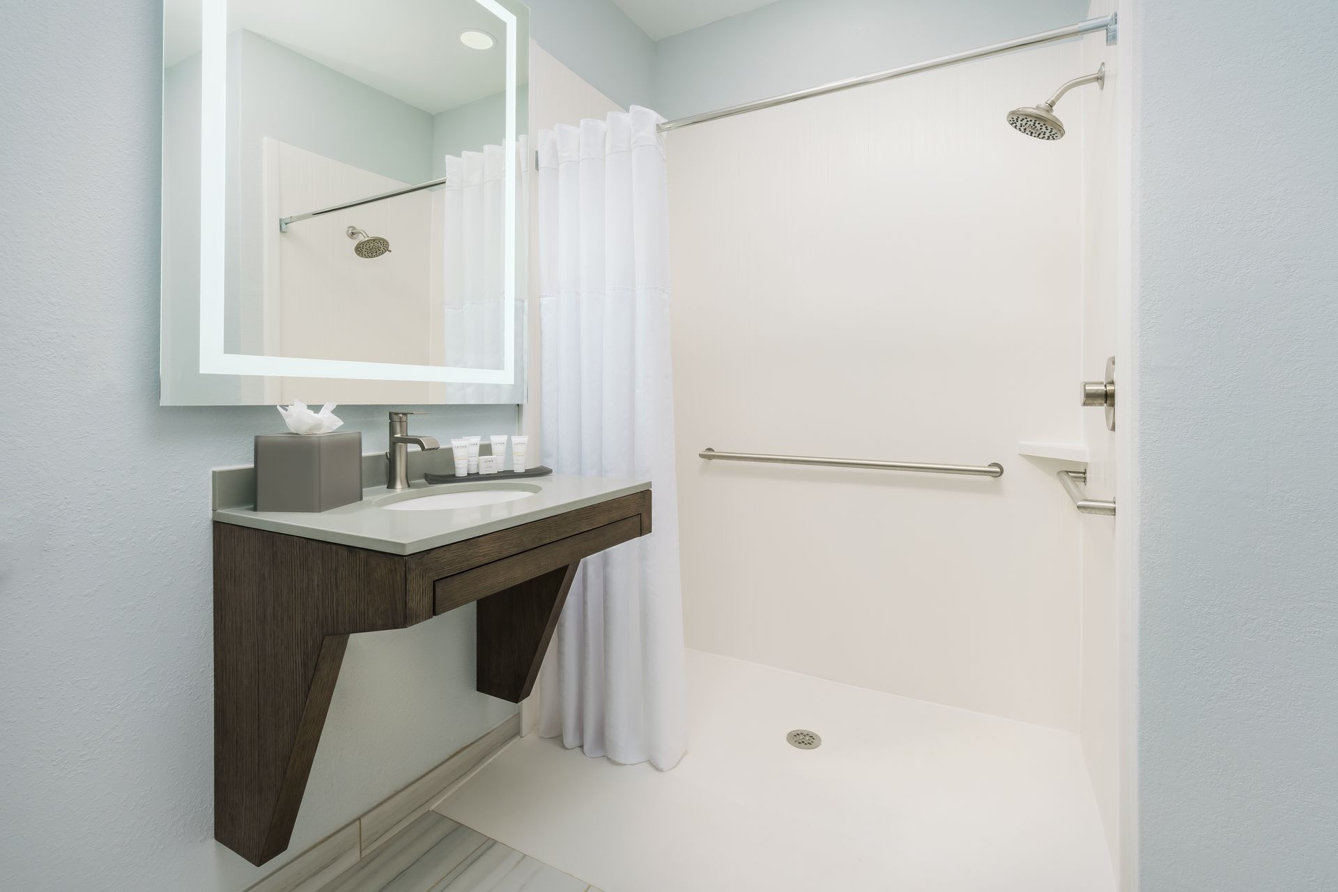 A Photo Of Bathroom — Savannah, GA — The Bluff Hotel