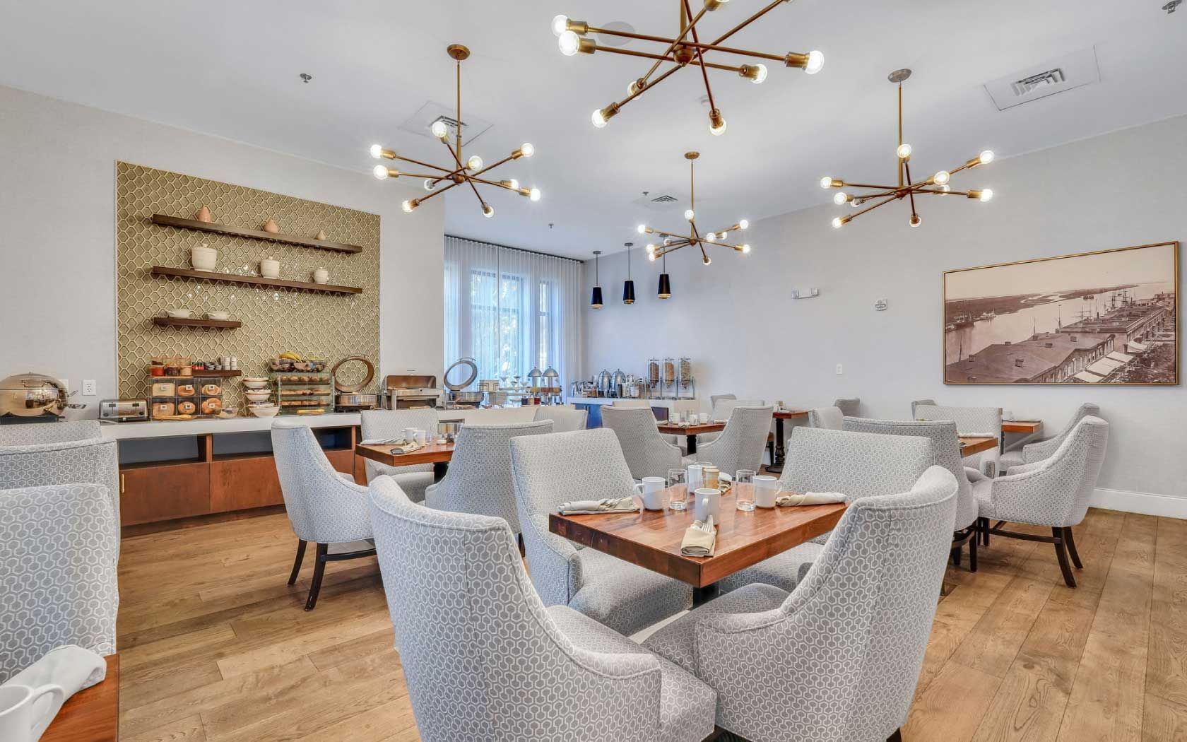 Breakfast Room — Savannah, GA — The Bluff Hotel