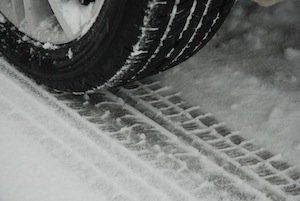 Snow Tires/Winter Tires: What’s the Difference?