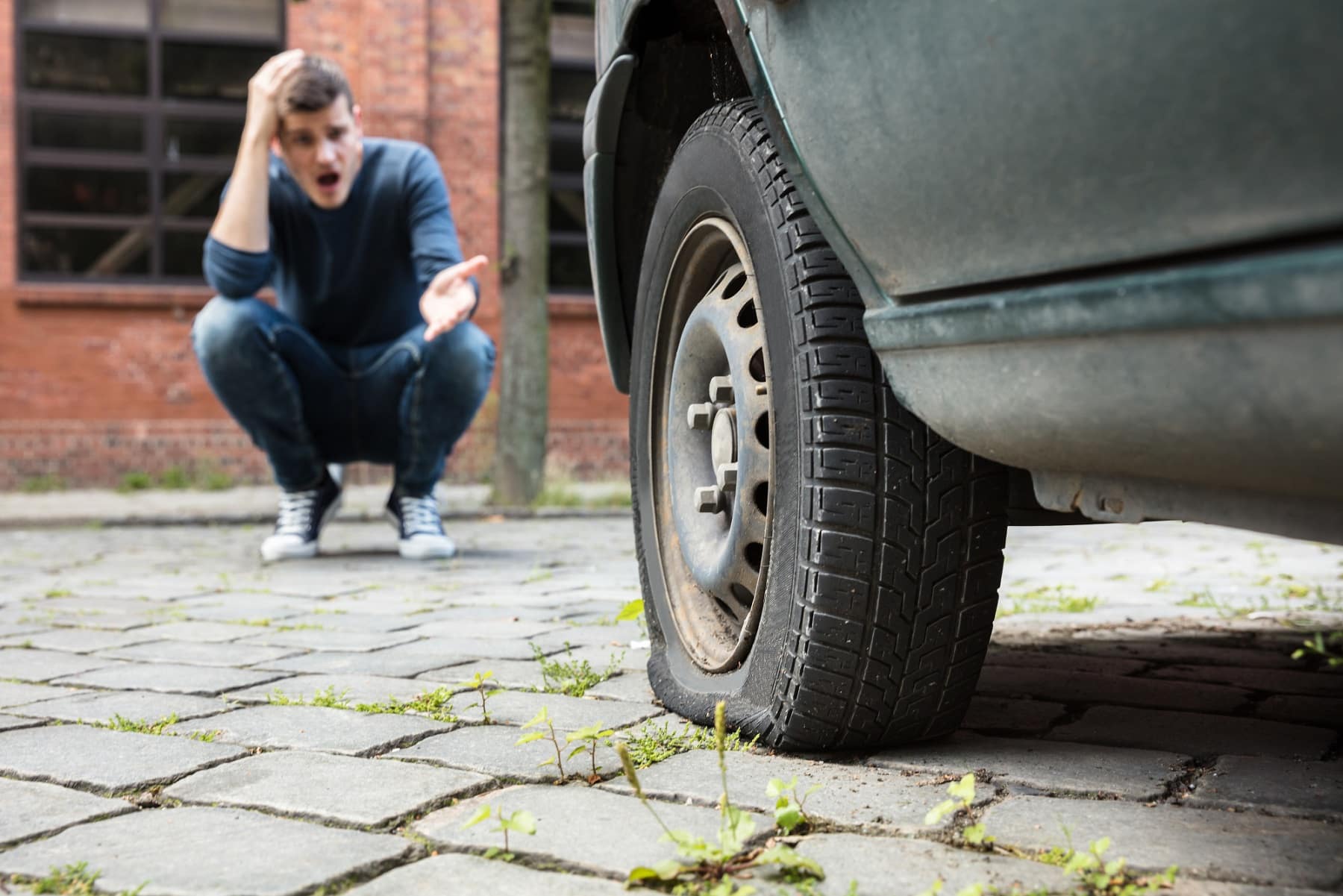 What Your Teen Should Do If They Get a Flat Tire
