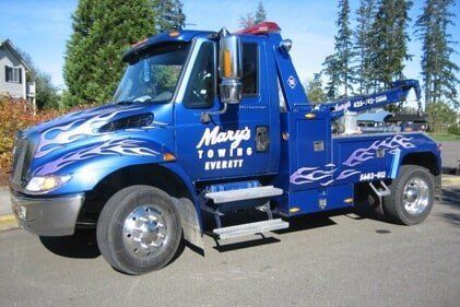 blue towing truck—everett in Everett, WA