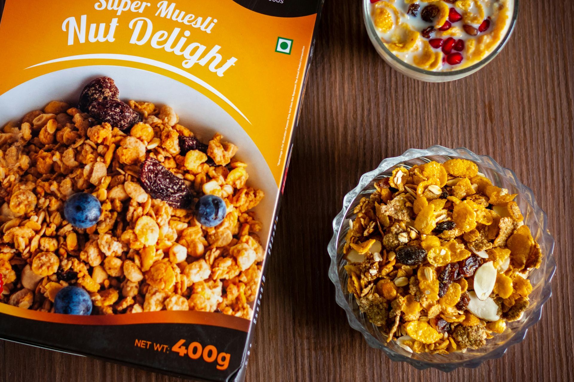 Embalagem secundária automática para alimentos e bebidas com tecnologia de alta eficiência.