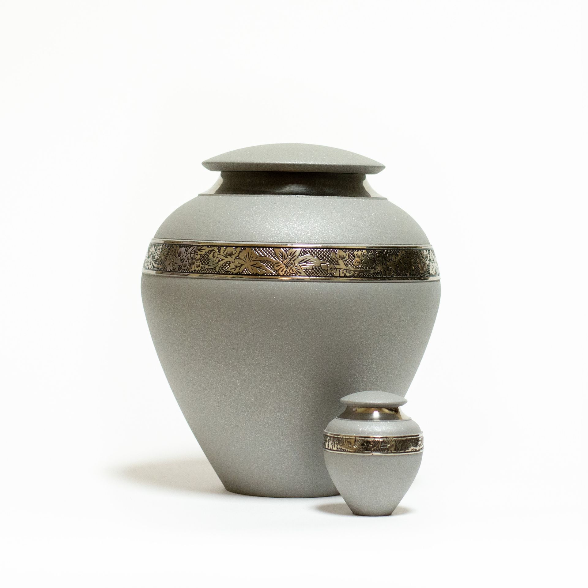 The Anoka Urn Grey