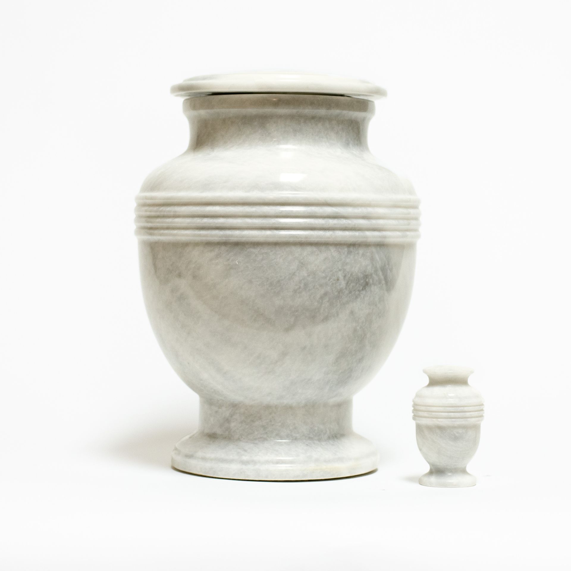 Marble Urn Pearl