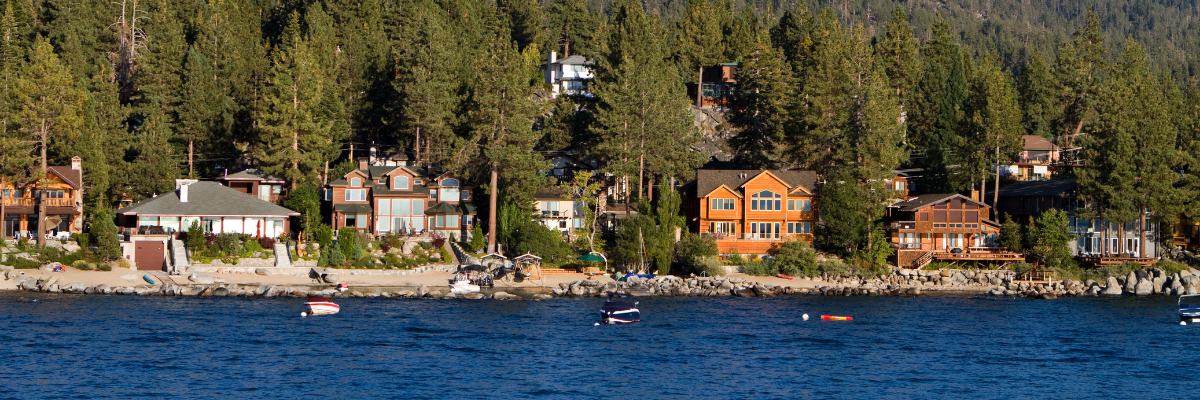 vacation homes on the shore of Lake Tahoe California and Nevada