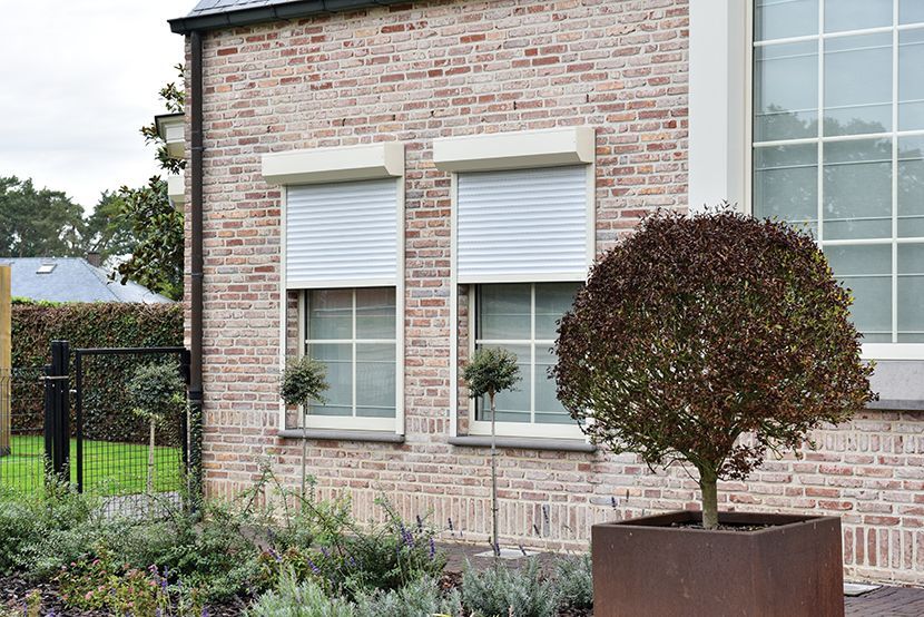 voorzet rolluik in de buurt - JV Rolluiken Gent 