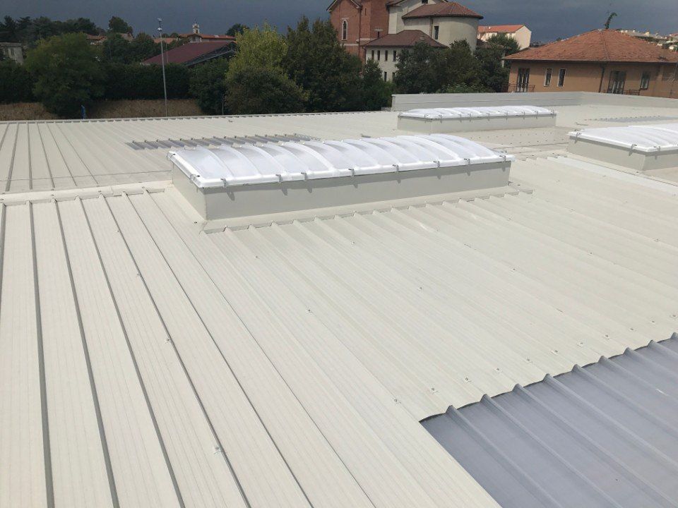 coperture per l'industria con lucernari