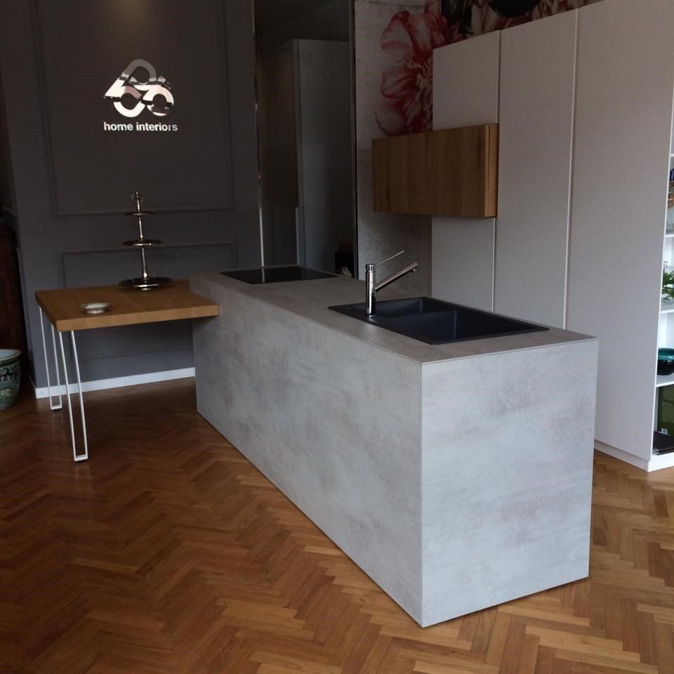 isola cucina con piano cottura a induzione