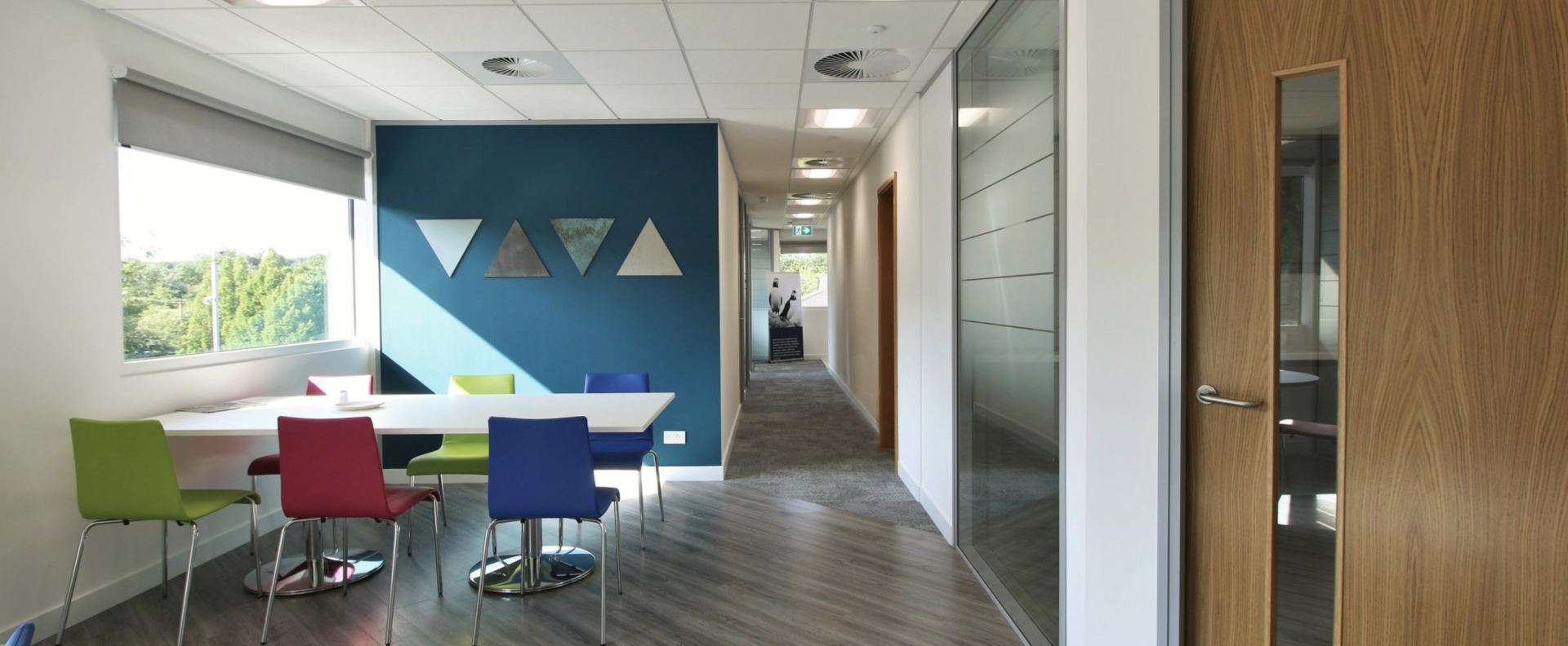 Colourful workplace design by Glenside